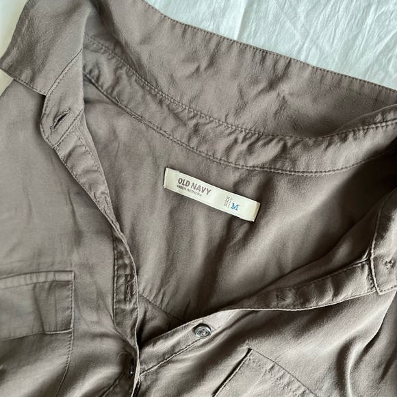 OLD NAVY sleeveless blouse - Picture 3 of 7